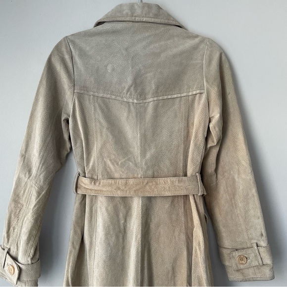 Le Chateau Tan Trench Coat - Picture 10 of 14